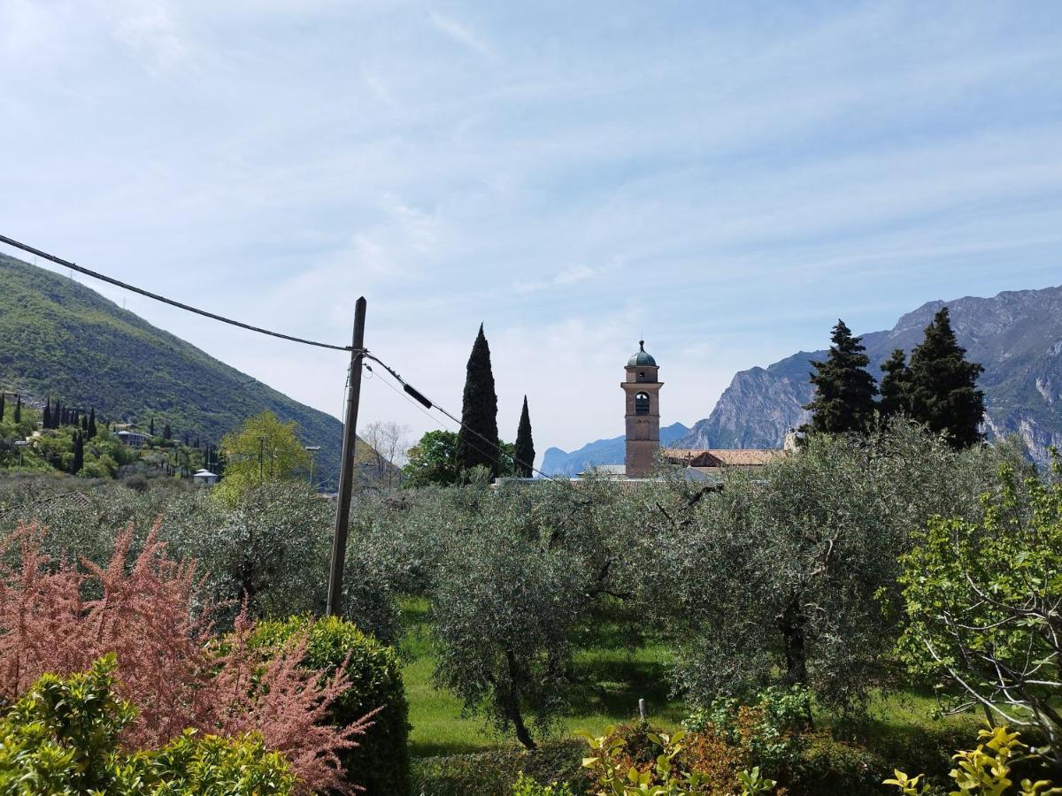 Casa Di Nin Lägenhet Torbole Sul Garda Exteriör bild