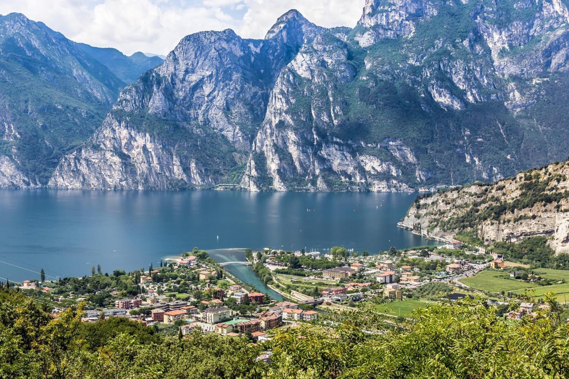 Casa Di Nin Lägenhet Torbole Sul Garda Exteriör bild